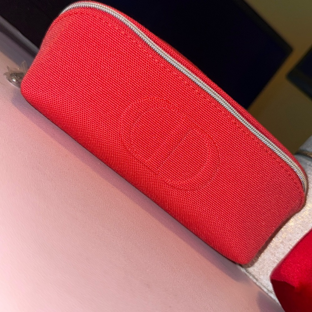 Christian DIOR LOGO Red Pouch Cosmetic Case Toiletry Makeup Clutch
